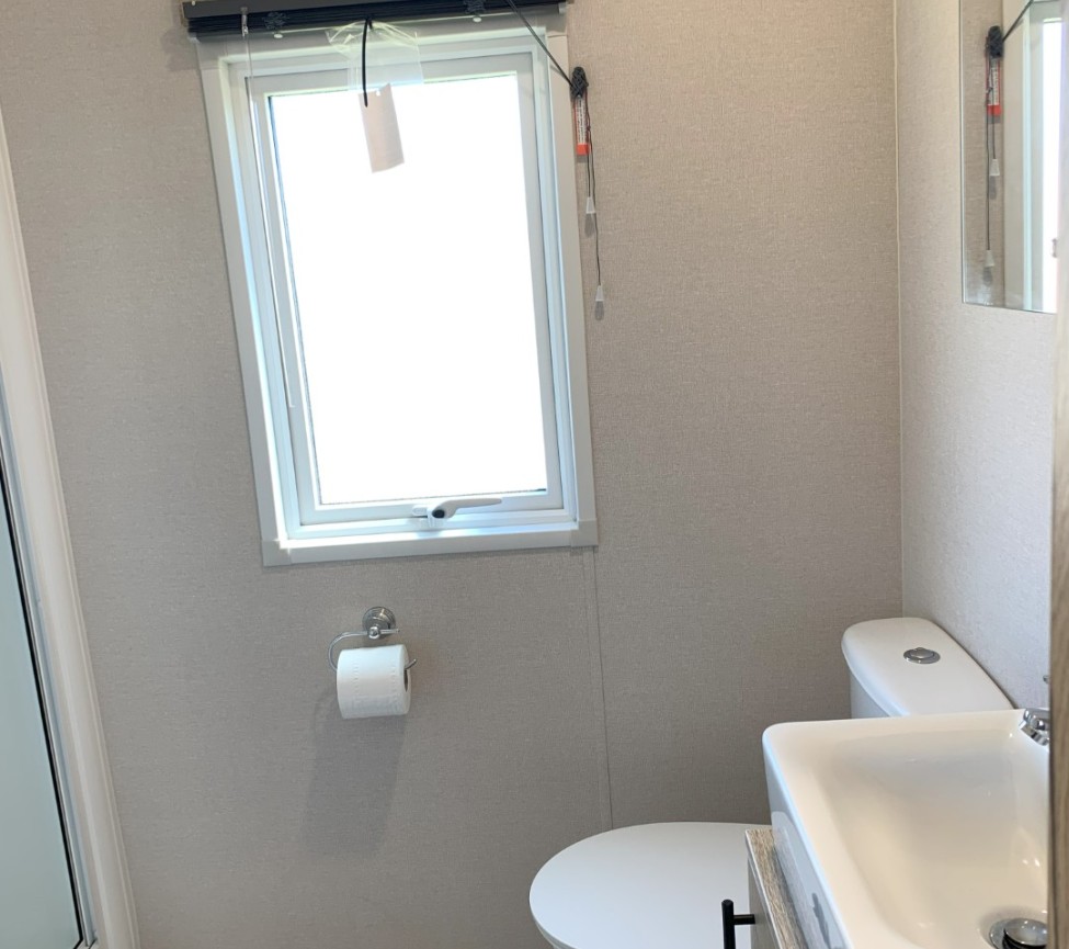 ABI Keswick Family shower room