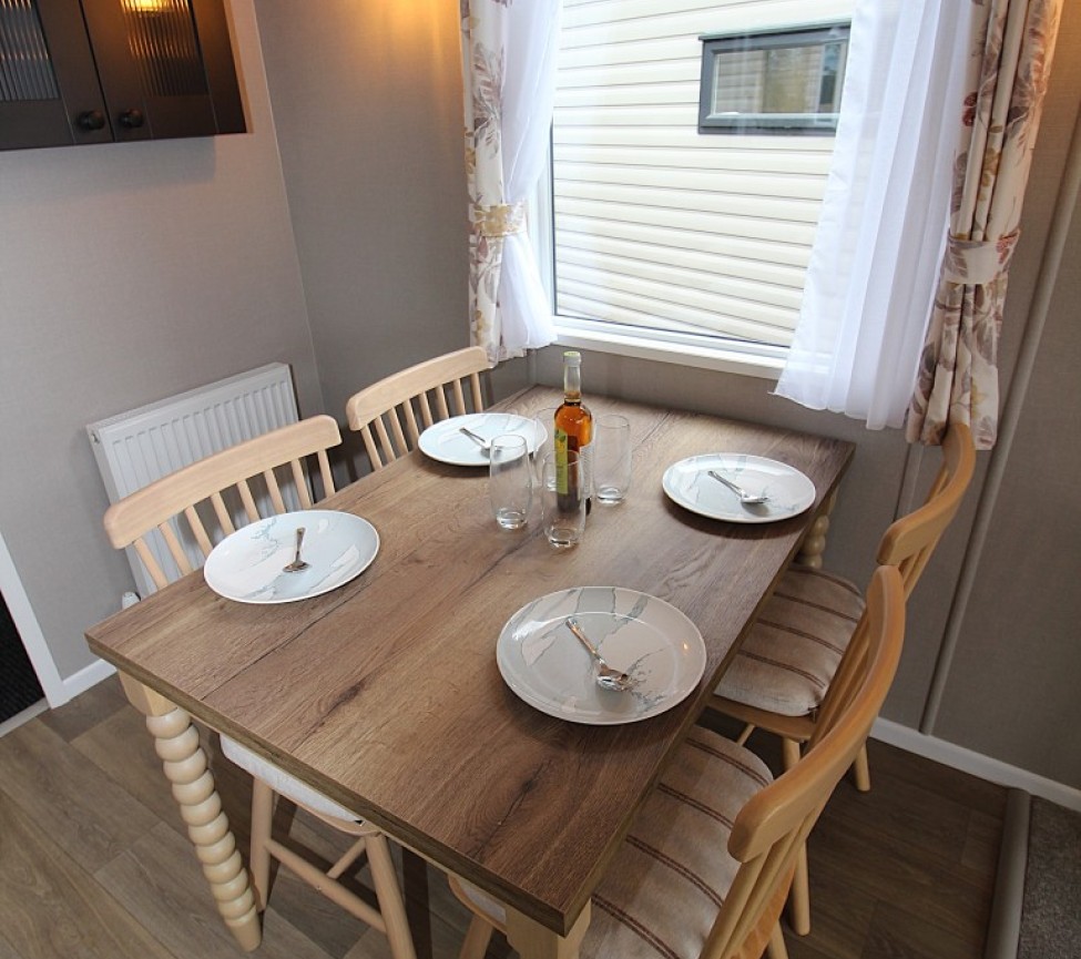 Swift Clermont 2027 40 x 12 2 Beds Dining Area