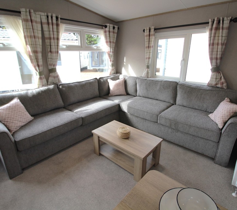 ABI Keswick 32 x 12 2 Beds Lounge L-Shaped Sofa