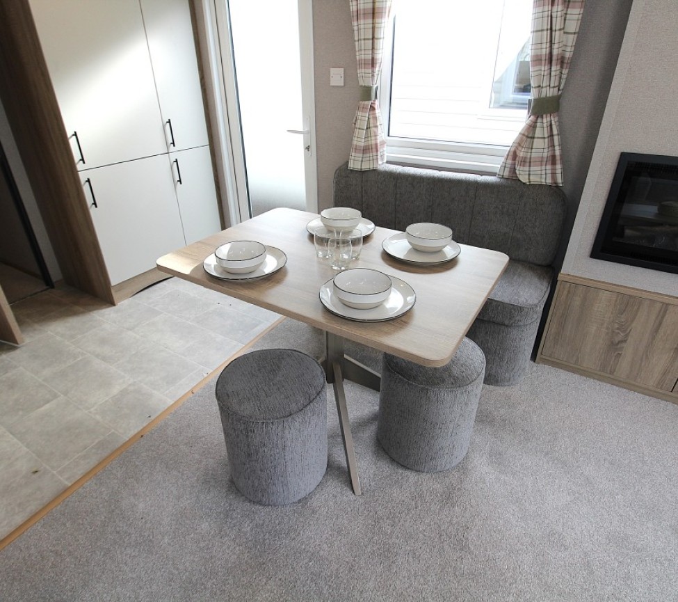 ABI Keswick 32 x 12 2 Beds Dining Area