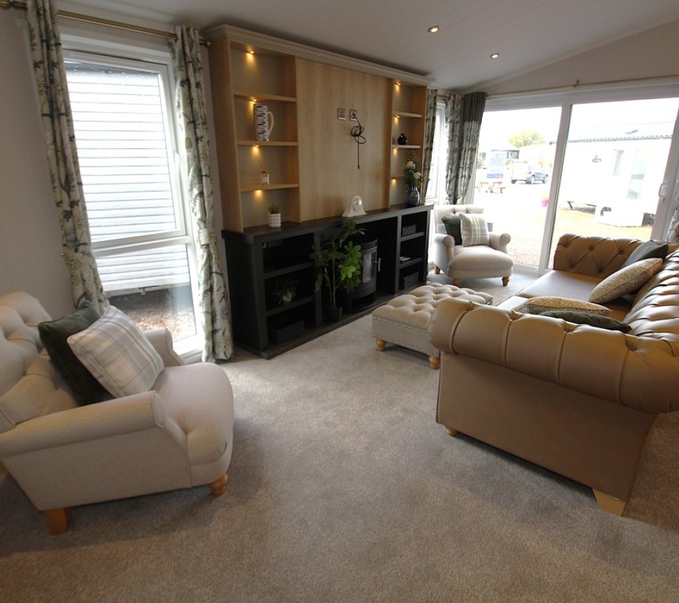 Swift Toronto Lodge 2027 43 x 20 2 Beds Elegant Lounge With Chesterfield Style Sofa