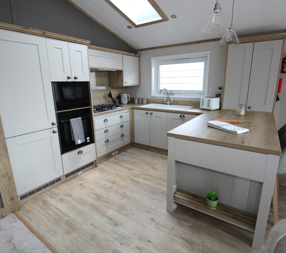 ABI Harrogate Lodge 2027 41 x 12 2 Beds Kitchen 