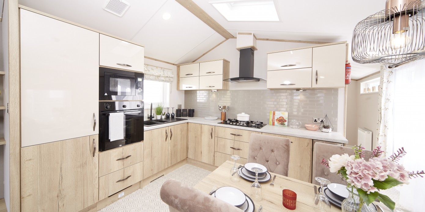 2021 Atlas Ovation Lodge With Central Heating