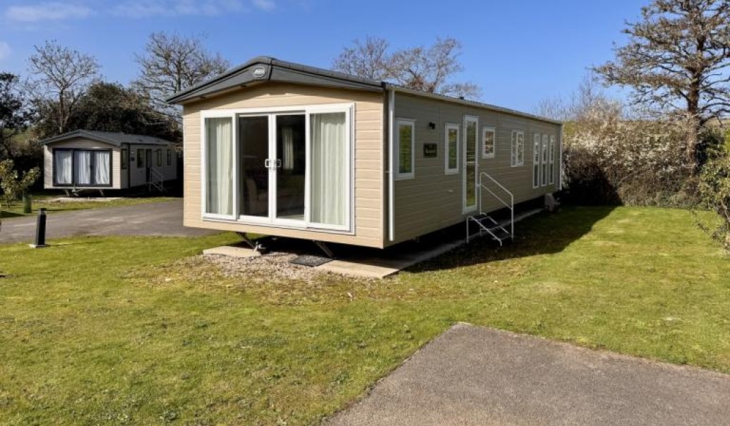Kynance 8 ABI Beaumont Exterior view