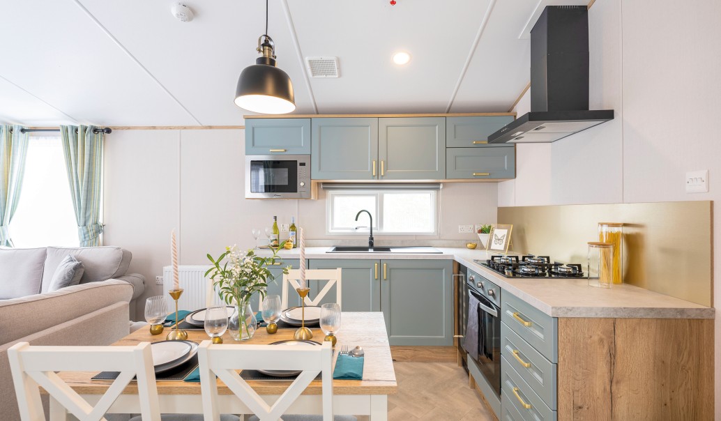 kitchen and dining area of the atlas heritage ES