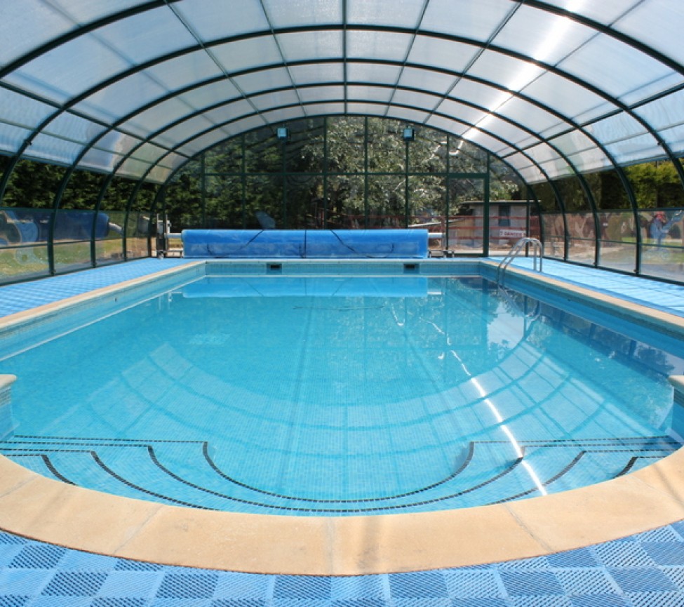 indoor swimming pool at Riverside Holiday Park