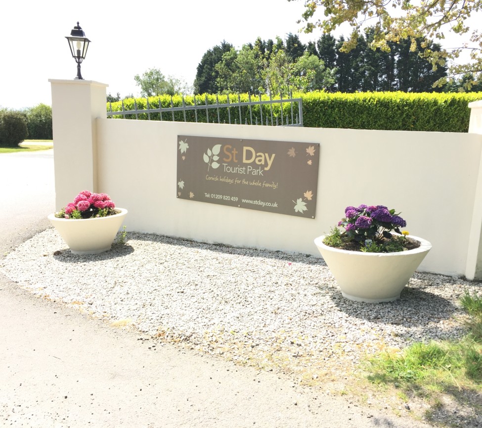 park enterance at St Day Holiday Park