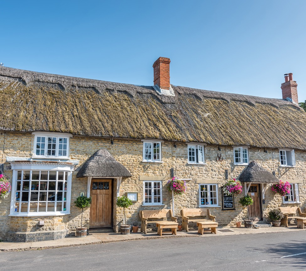 nearby thatched pub in Dorset