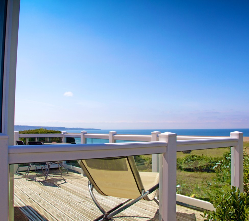 beach and sea views from caravans at Pebblebank Holiday Park