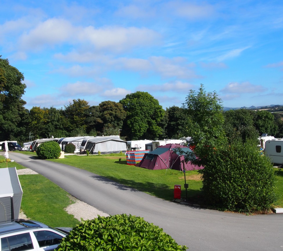 Trekenning Tourist Park view of the grounds on the park