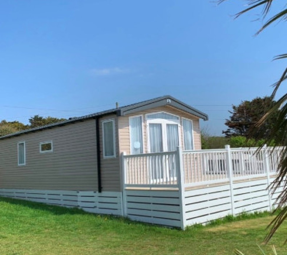 caravans to buy on site at Reen Cross Holiday Park