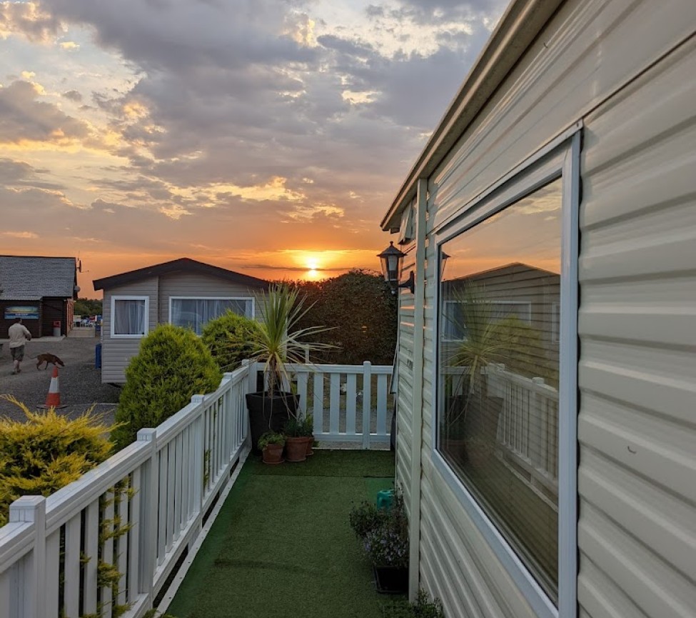 Sunset at Chapmanswell caravan park in Cornwall