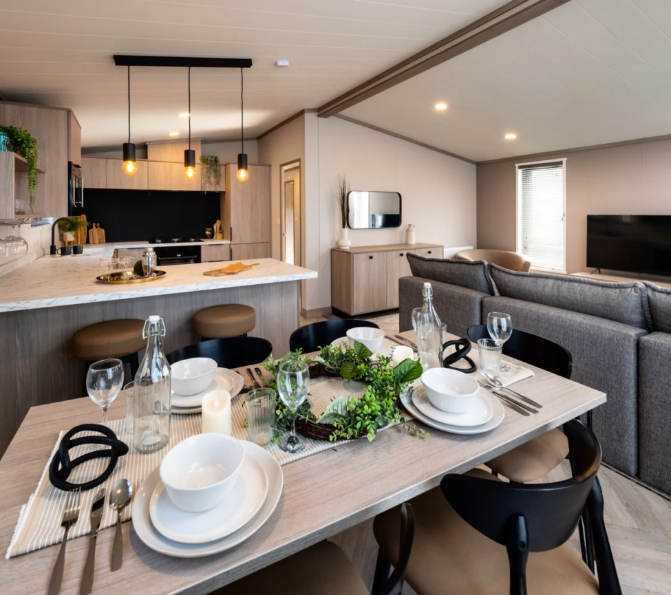 2026 Victory Faraday Lodge Dining Area