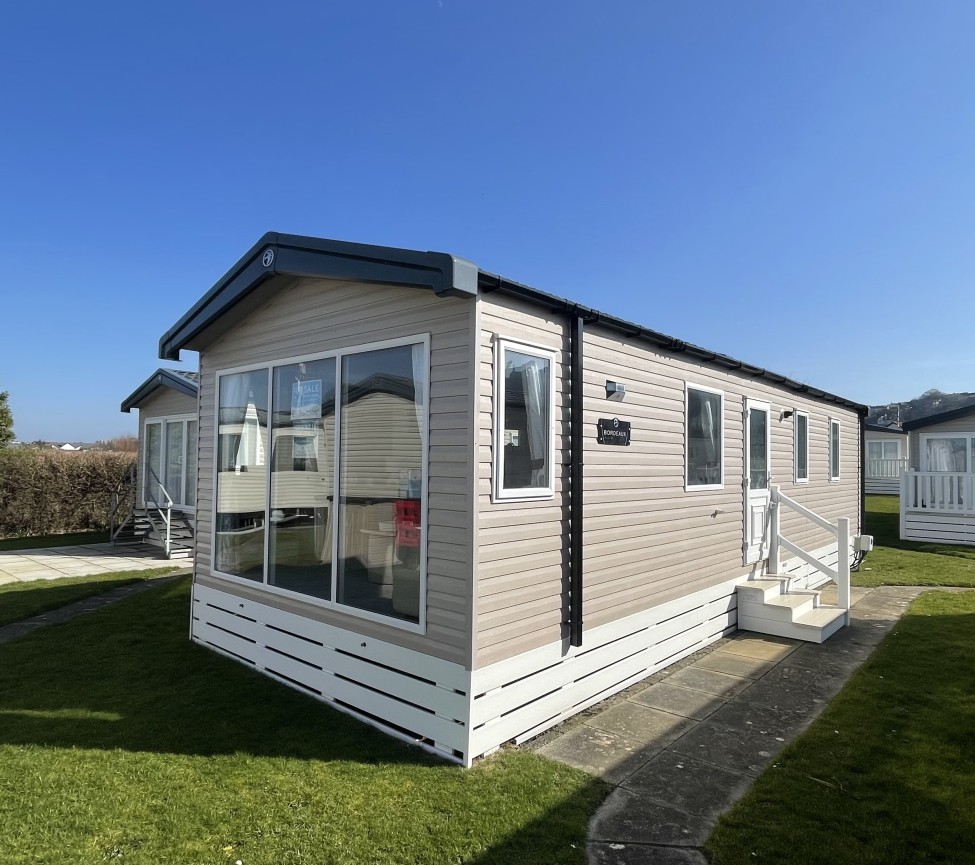 Paddocks 14 exterior