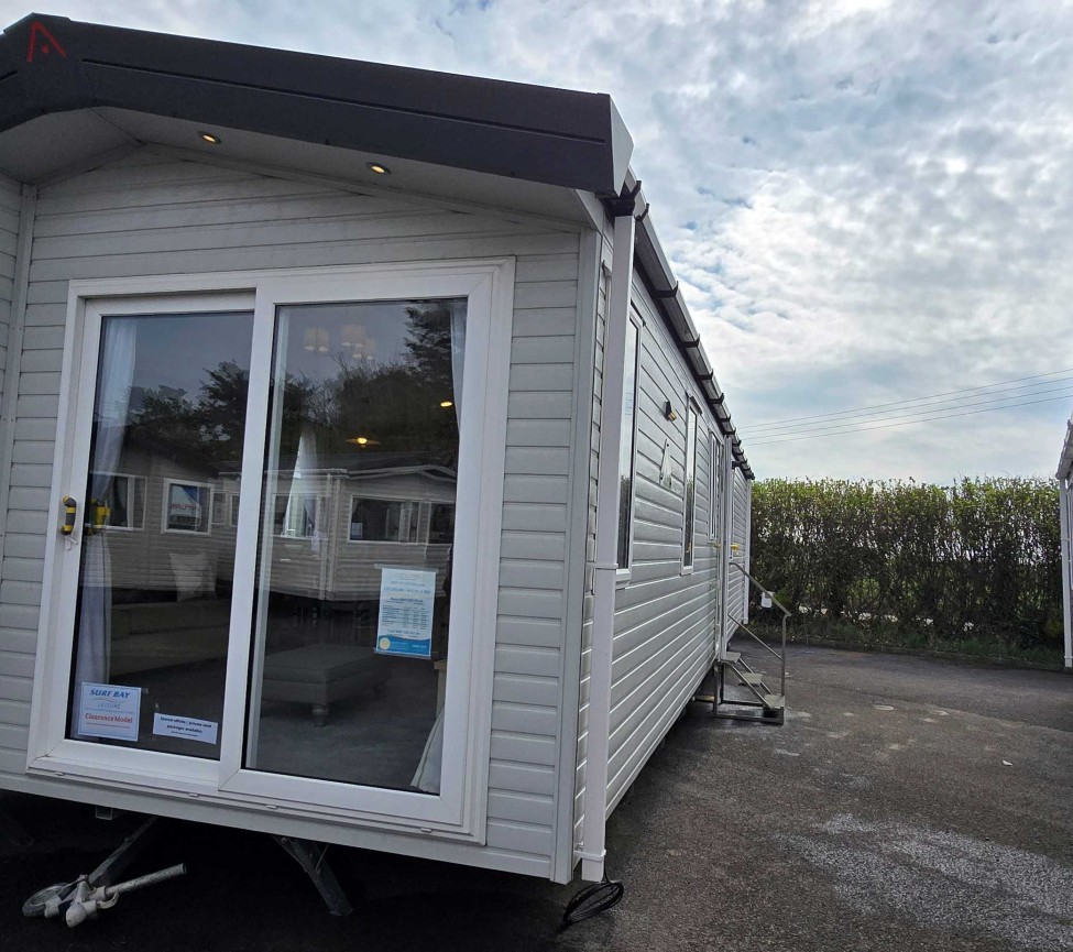 External view of the 2023 Atlas Debonair