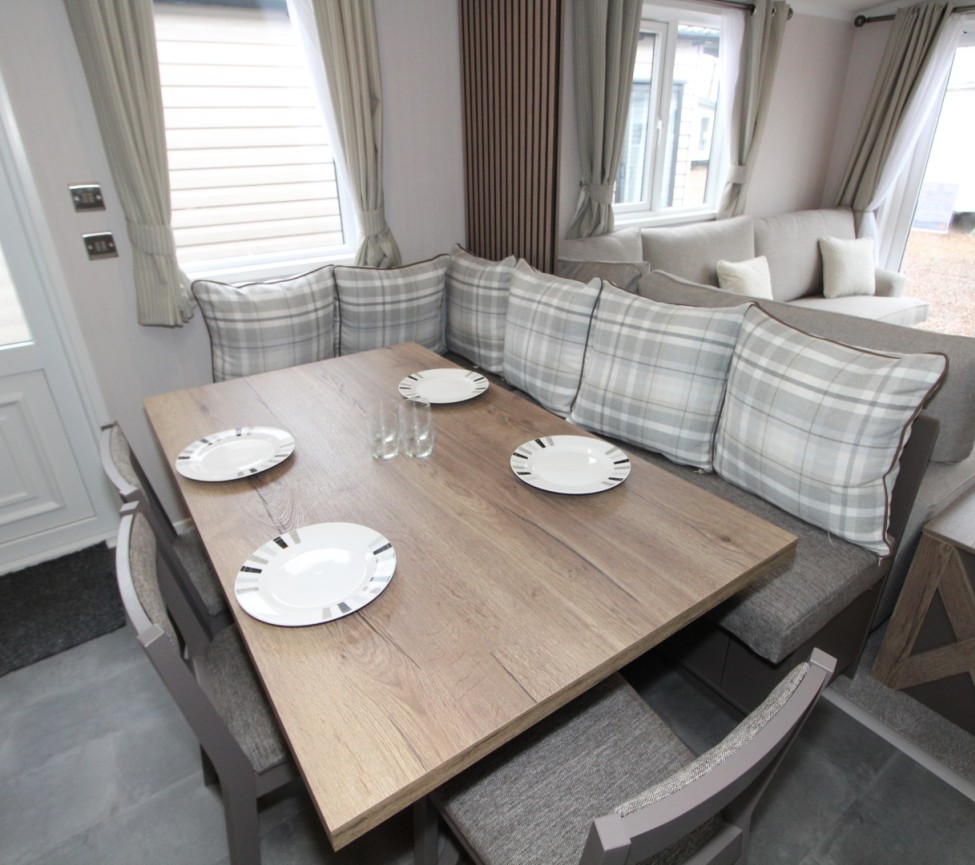 Swift Morlaix 2026 Dining Area