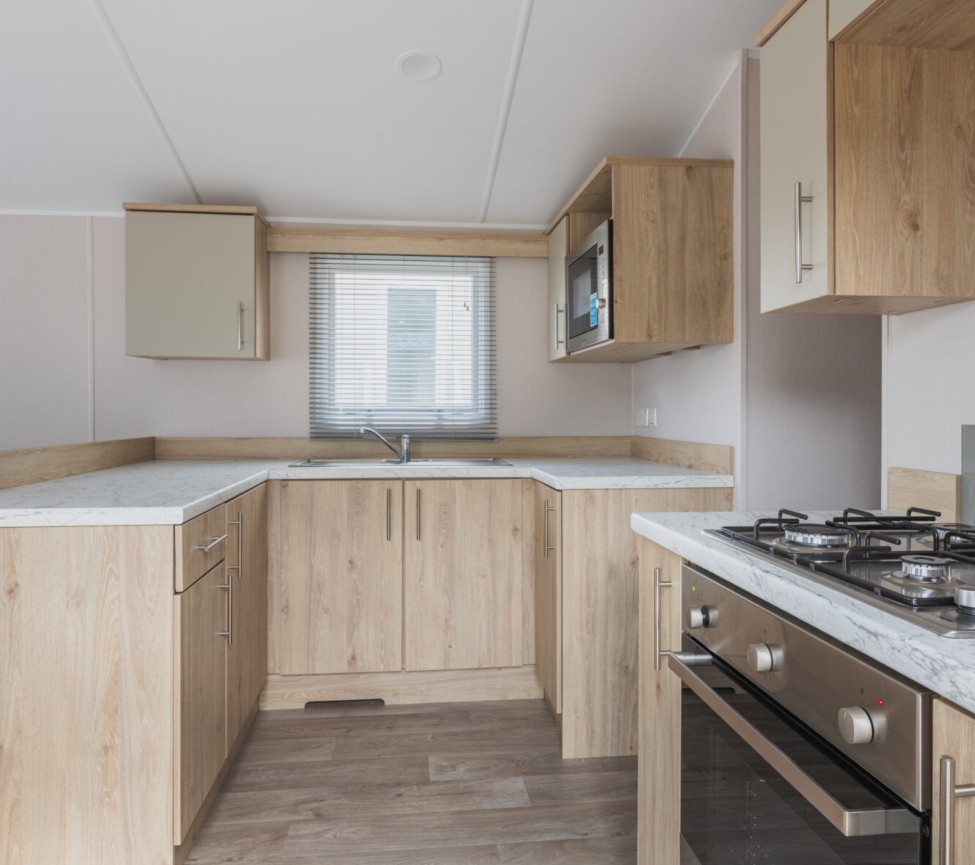 Golden Cap Mirage 35x12 Kitchen