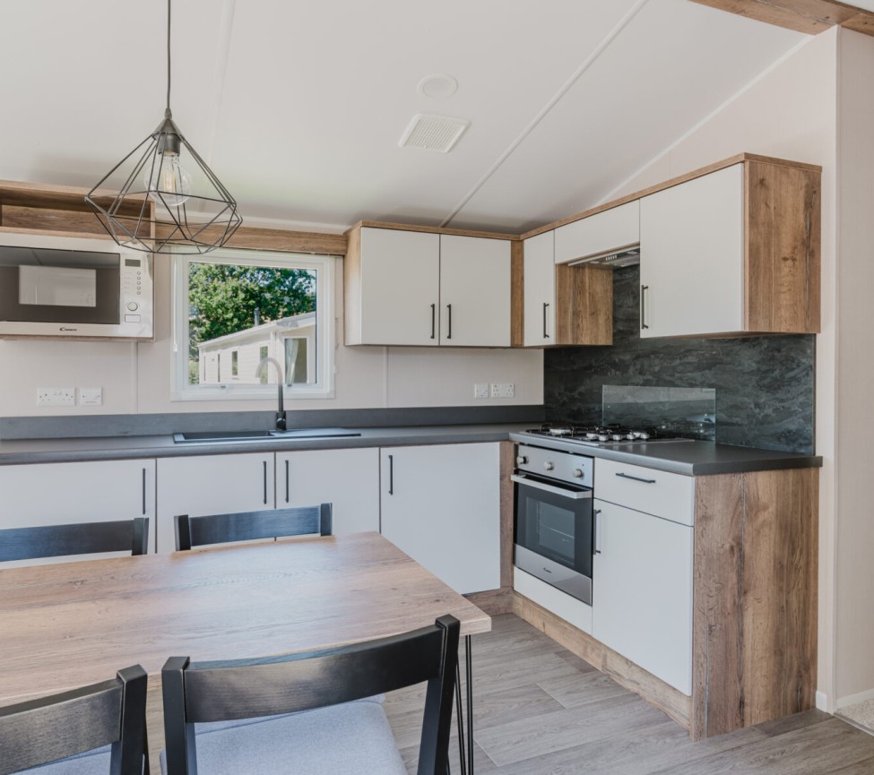 Golden Cap Sahara 38x12 Kitchen