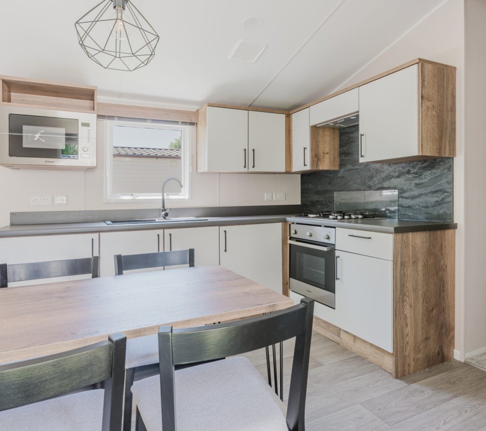 Golden Cap Sahara 38x12 Kitchen