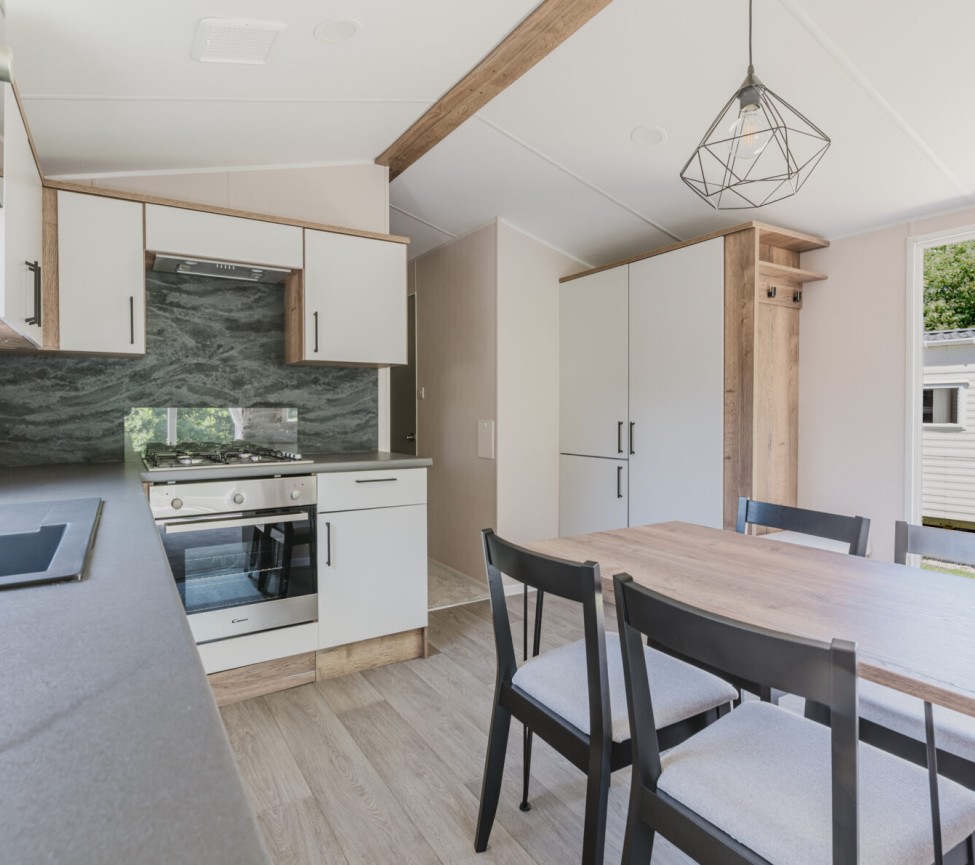 Golden Cap Sahara 38x12 Kitchen