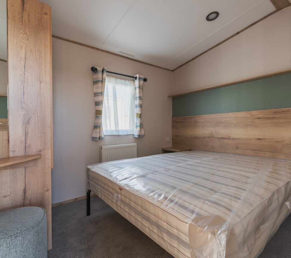 Highlands End ABI Coworth 28x12 Bedroom