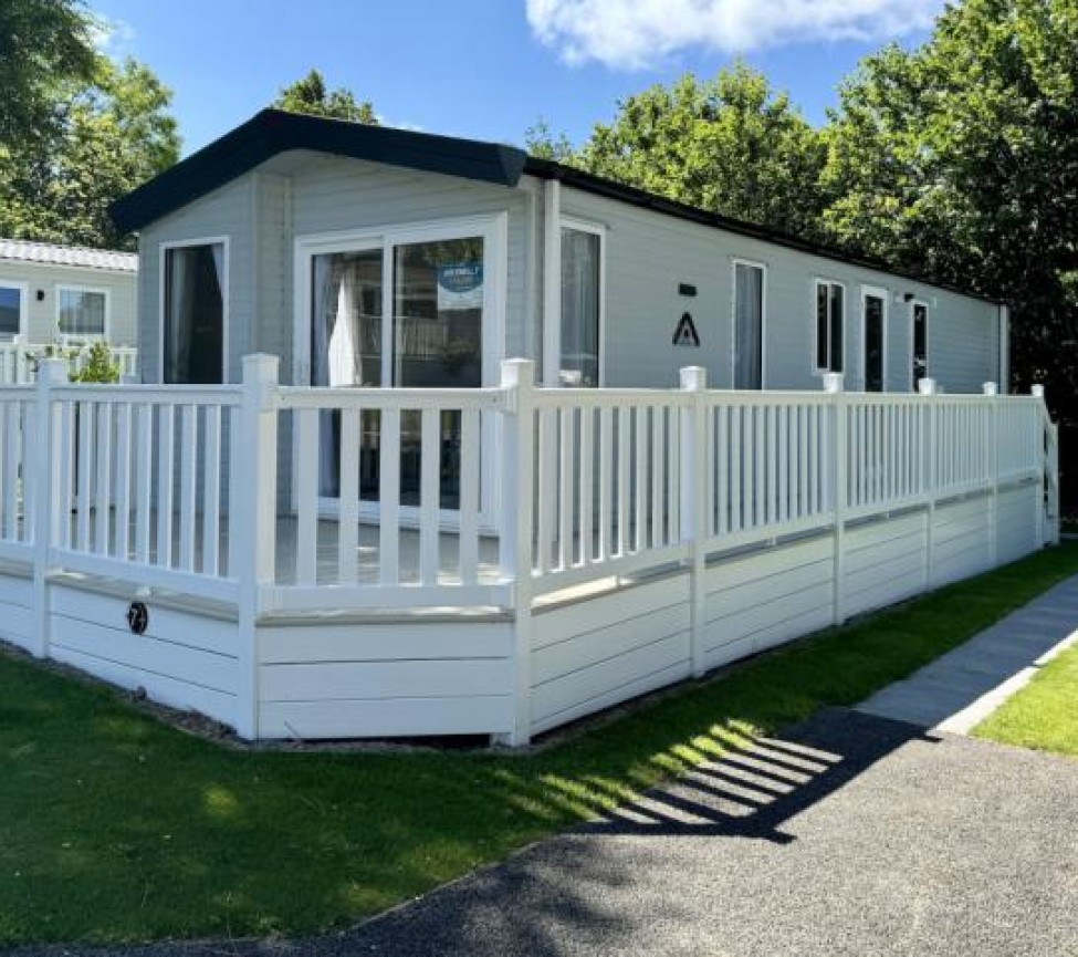 Exterior view Atlas Debonair