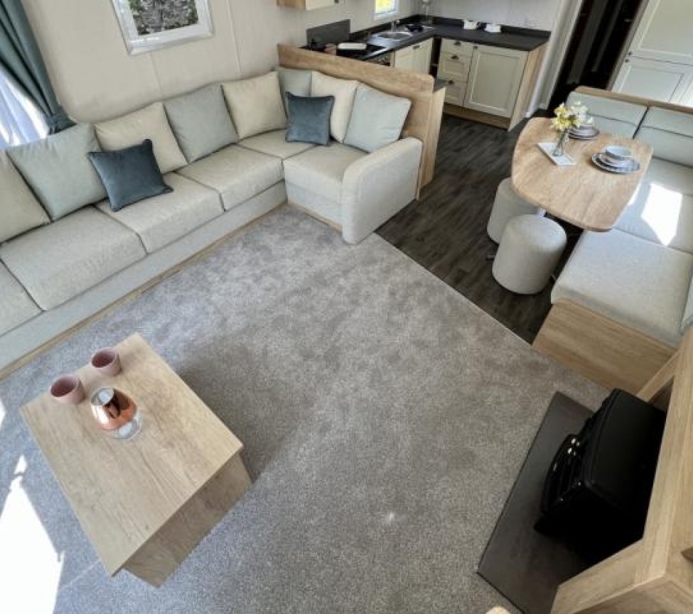 Holywell 21 Swift Burgundy Lounge view