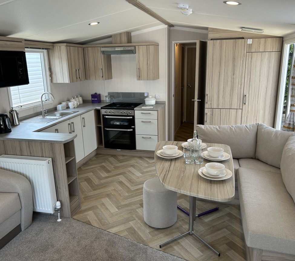 Swift Loire kitchen and dinette