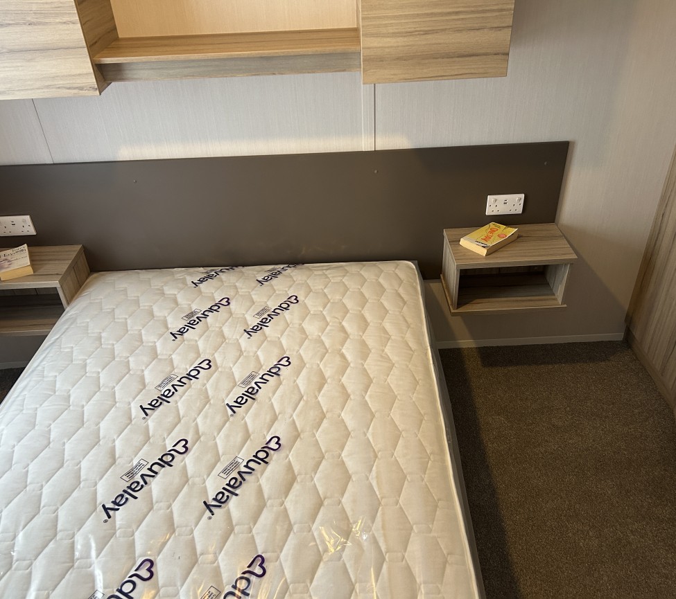 Swift Loire master bedroom 