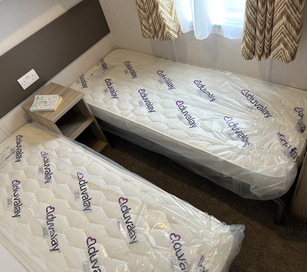 Swift Loire twin room