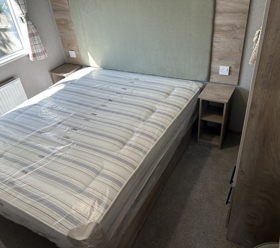 Master bedroom ABI Keswick 32 x 10