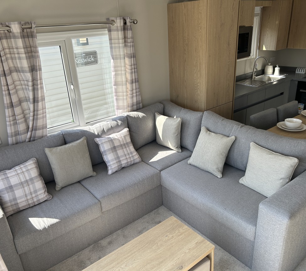 Victory Silverwood 32 x 12 lounge