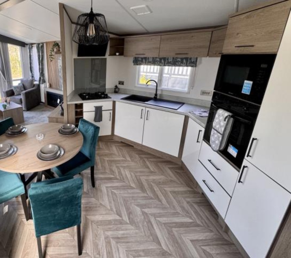 Altas Status 2023 Open plan kitchen lounge diner view