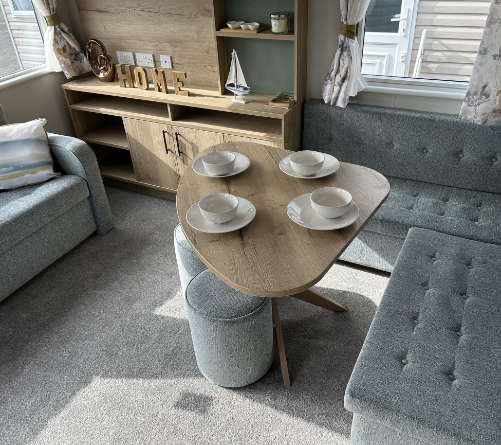 28 x 12 ABI Coworth dinette