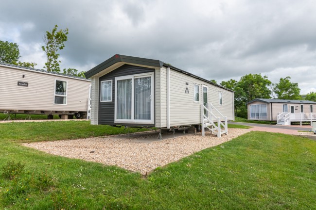 Golden Cap Mirage 35x12 Exterior