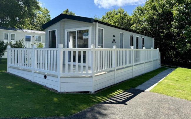 Exterior view Atlas Debonair