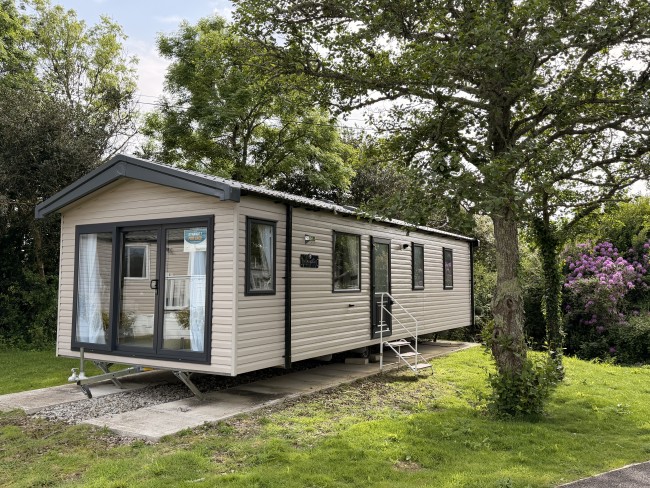 Kynance 7 2025 Swift Bordeaux Exterior View
